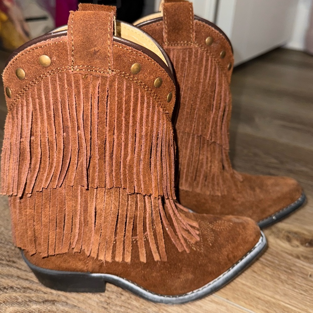 Shyanne  cowgirl boots size 11
